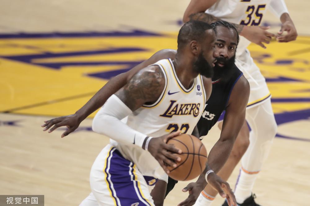 一次亮相 一次亮相